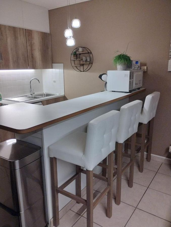 Appartement Met Zeezicht, Zwembad & Garage Oostende Exteriör bild